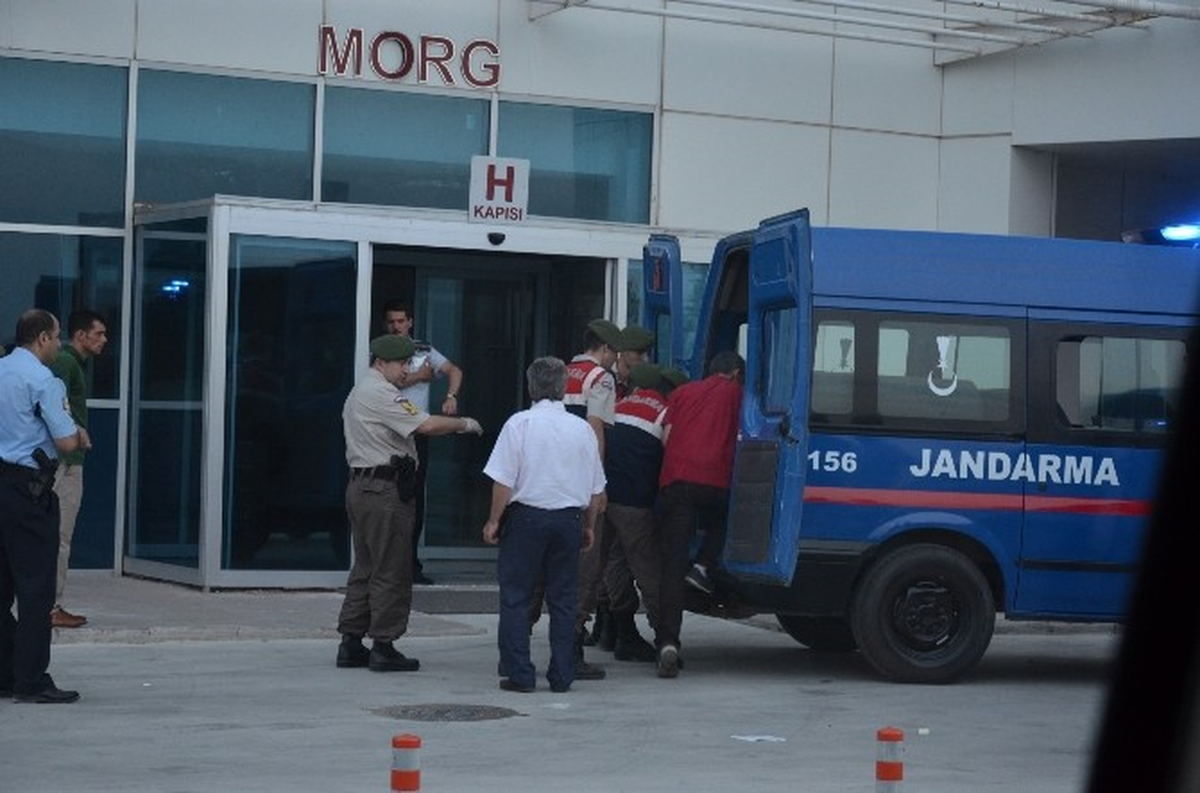 Boş Binanın Bahçesinde Ölü Bulundu