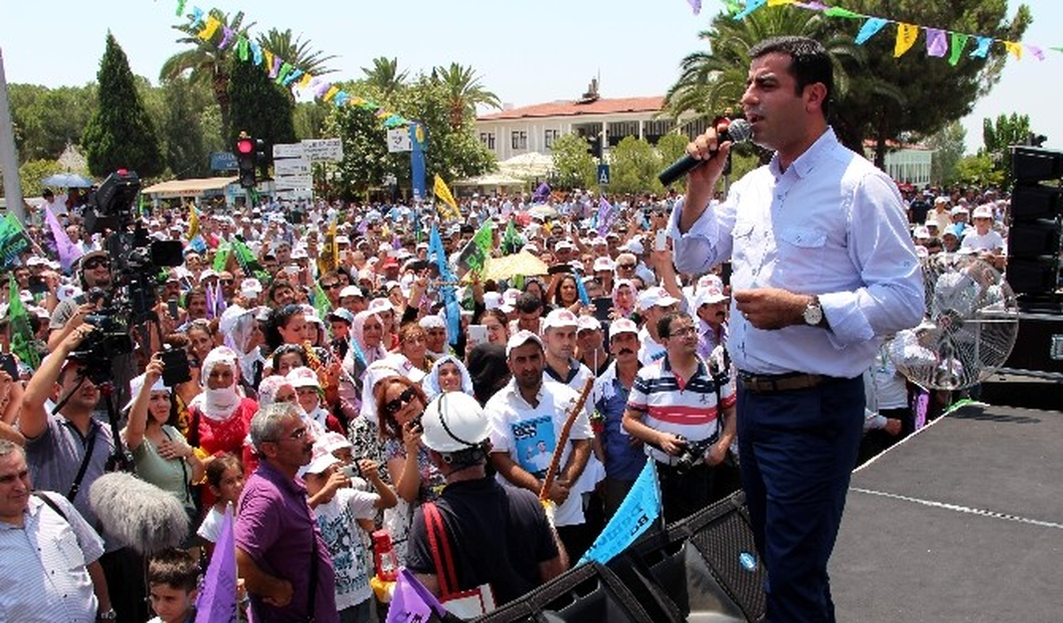 Demirtaş: "Türk veya Kürt Olması Fark Etmez"