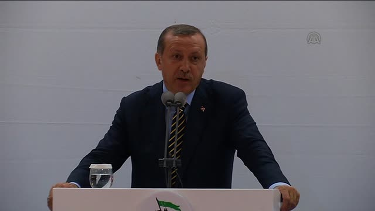Erdoğan: "Yan gelip yatacak bir cumhurbaşkanı olmayacağım" -