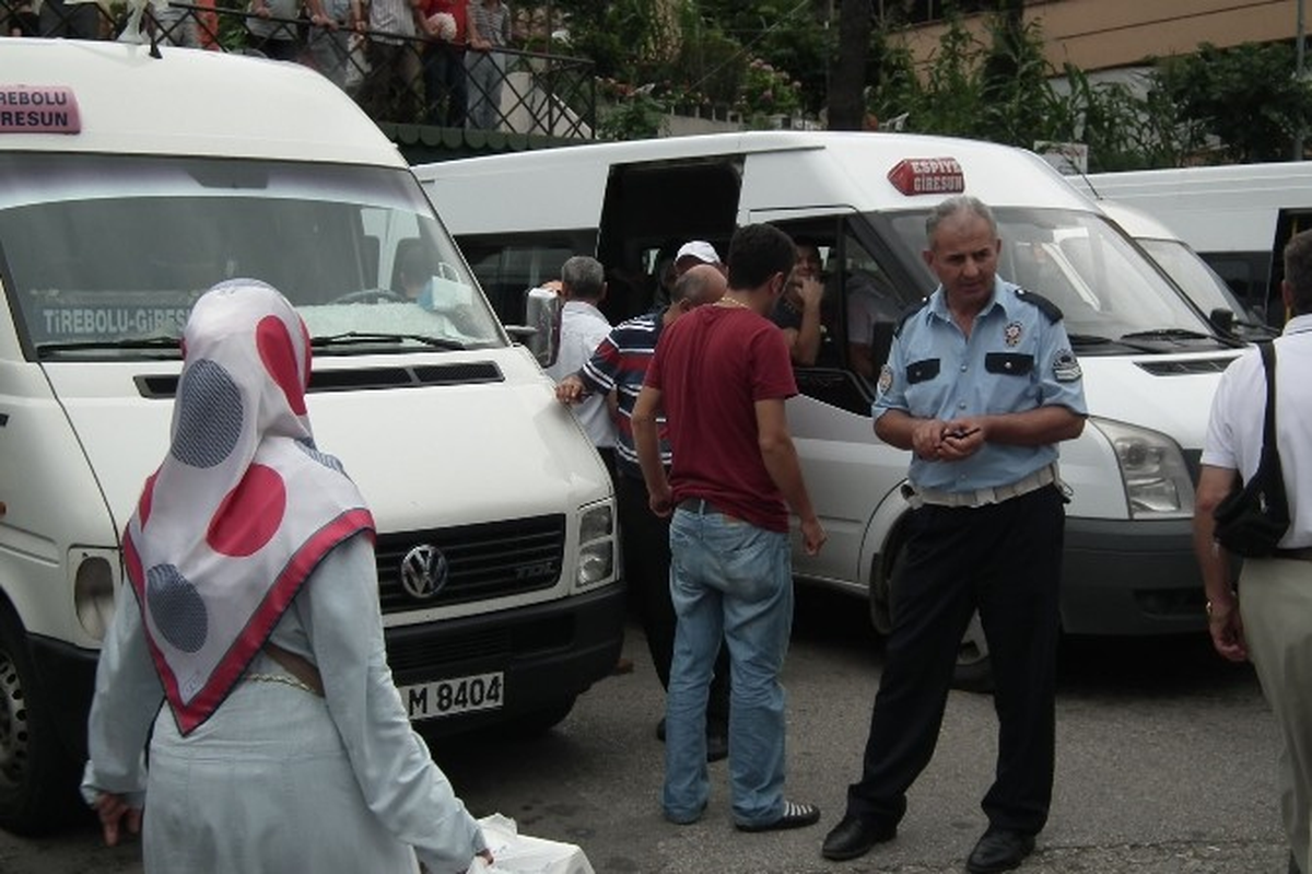 Giresun\'da Dolmuş Durağında Silahlı Kavga: 1 Yaralı