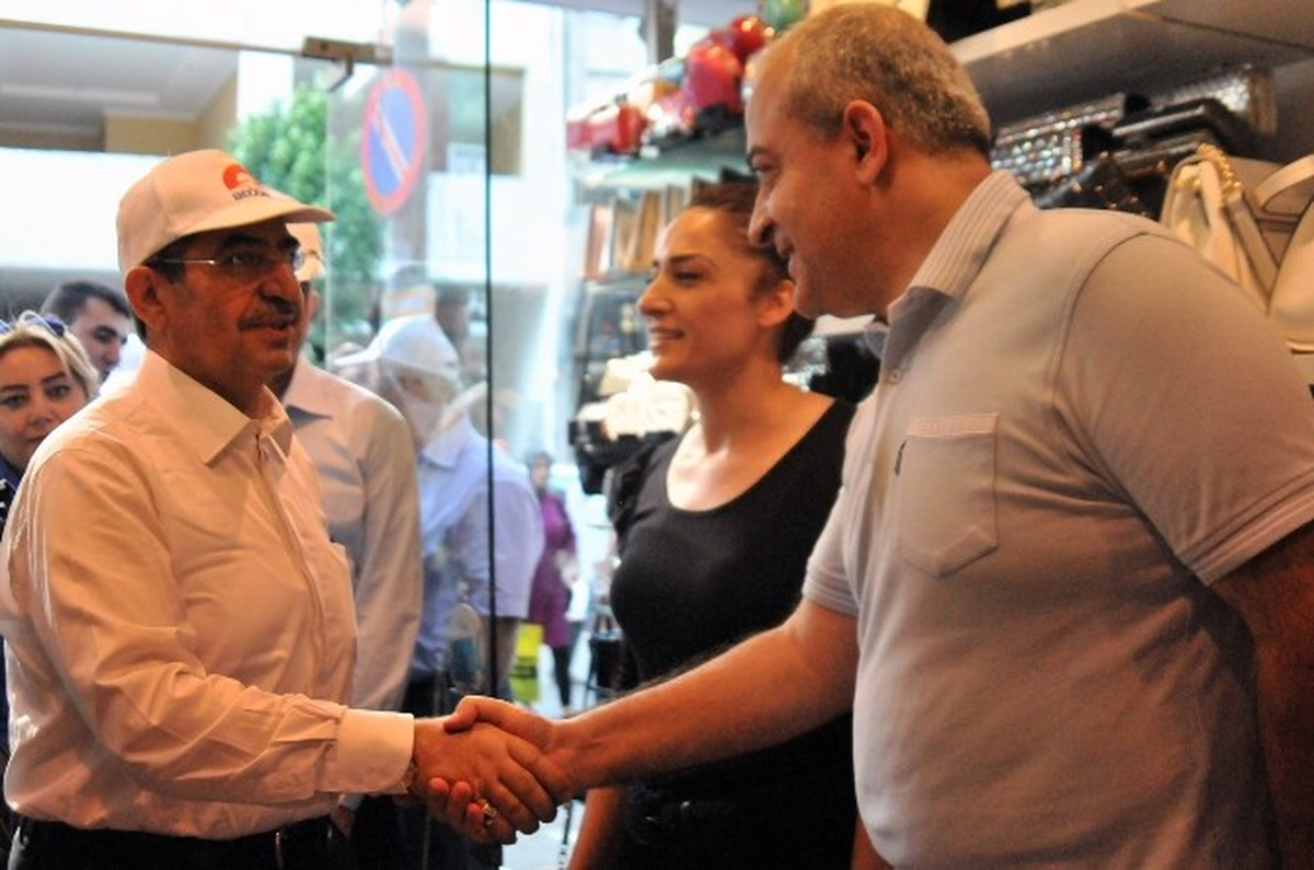 İdris Güllüce: "300 Saat Sonra Türkiye\'de \'Erdoğan Cumhurbaşkanı Hayırlı Olsun\' Yazacak"