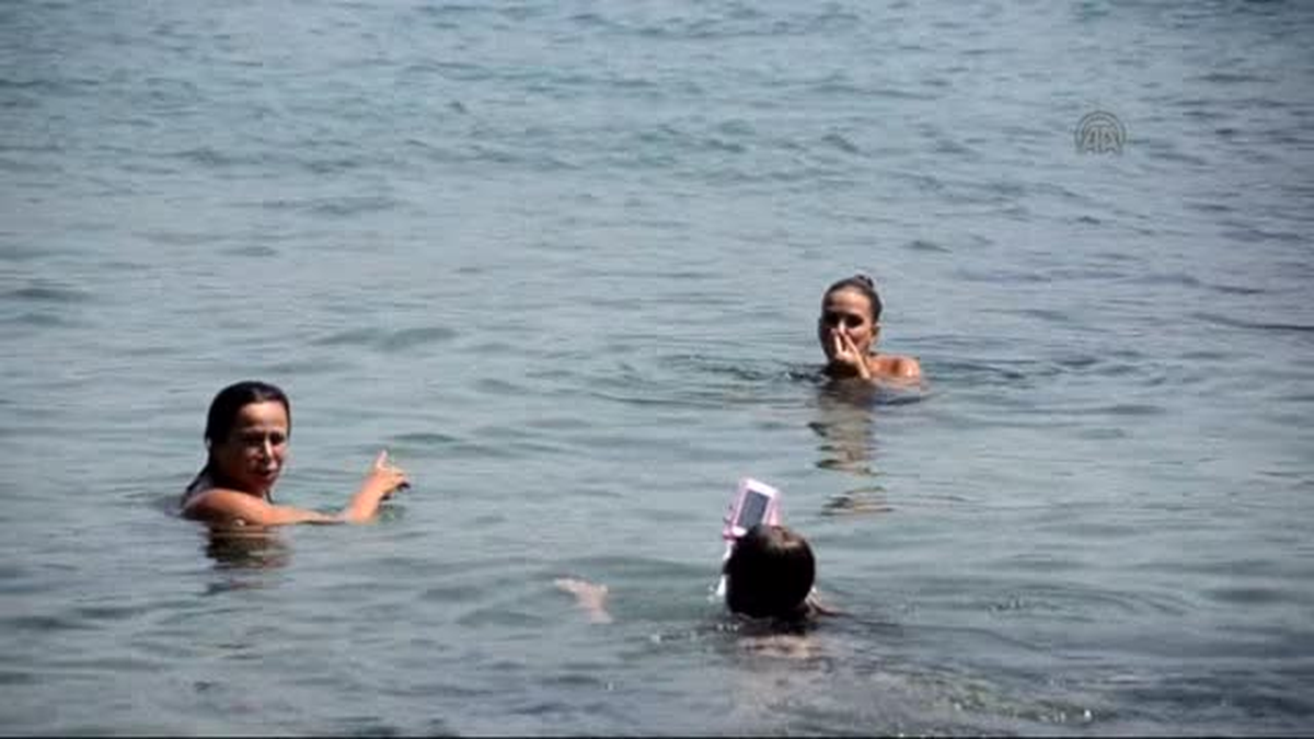İsrail\'in Gazze\'ye yönelik saldırıları - Tuğba Özerk -