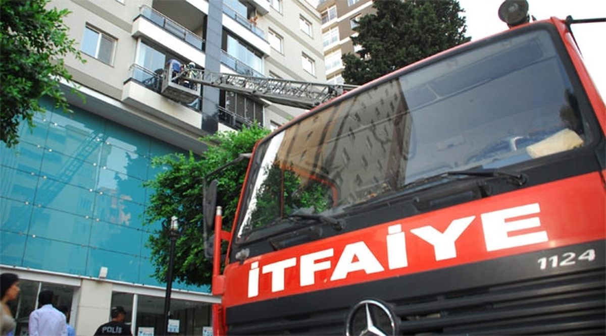 İzmir\'de Ev Yangını