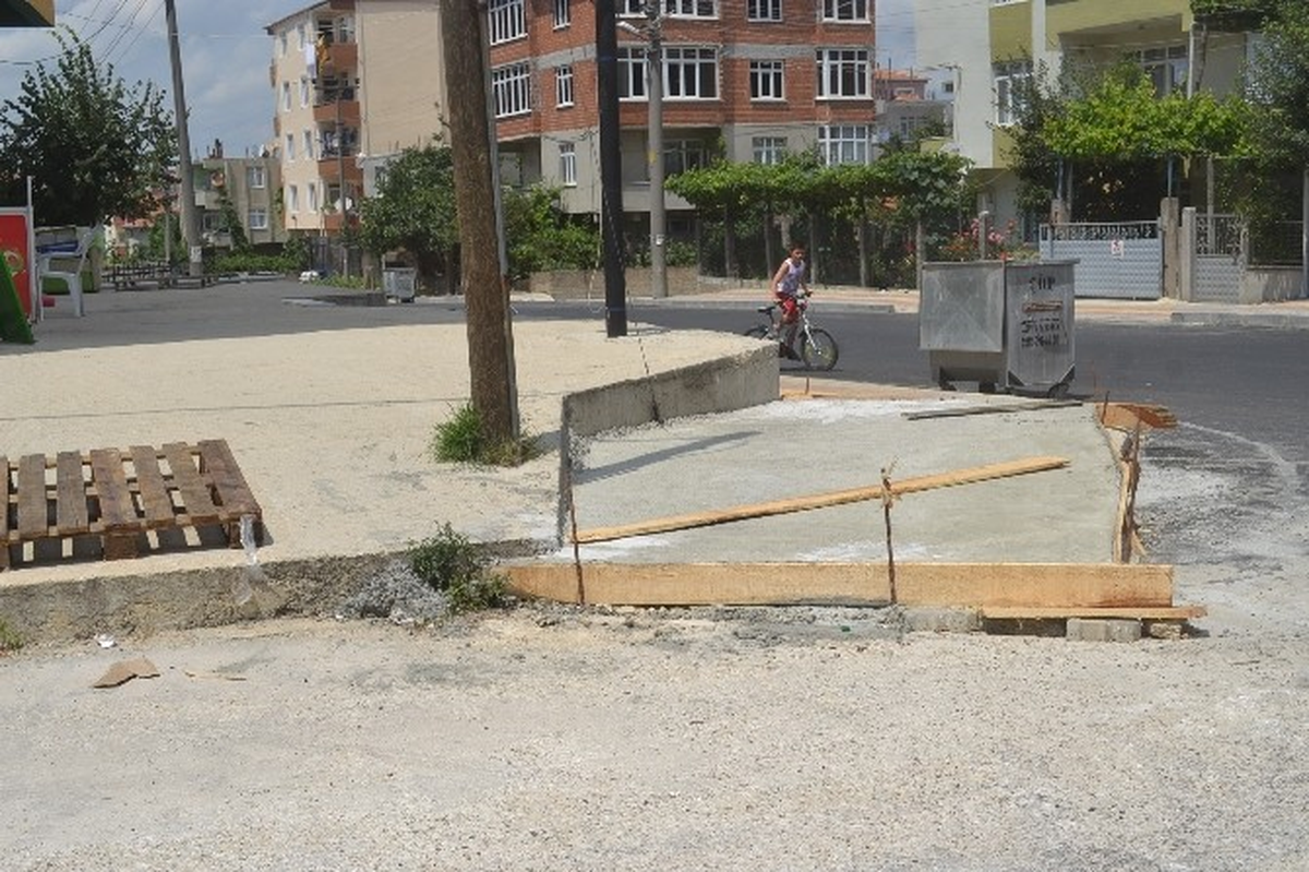 Kapaklı\'da Erbay Caddesi Sakinleri Muradına Erdi