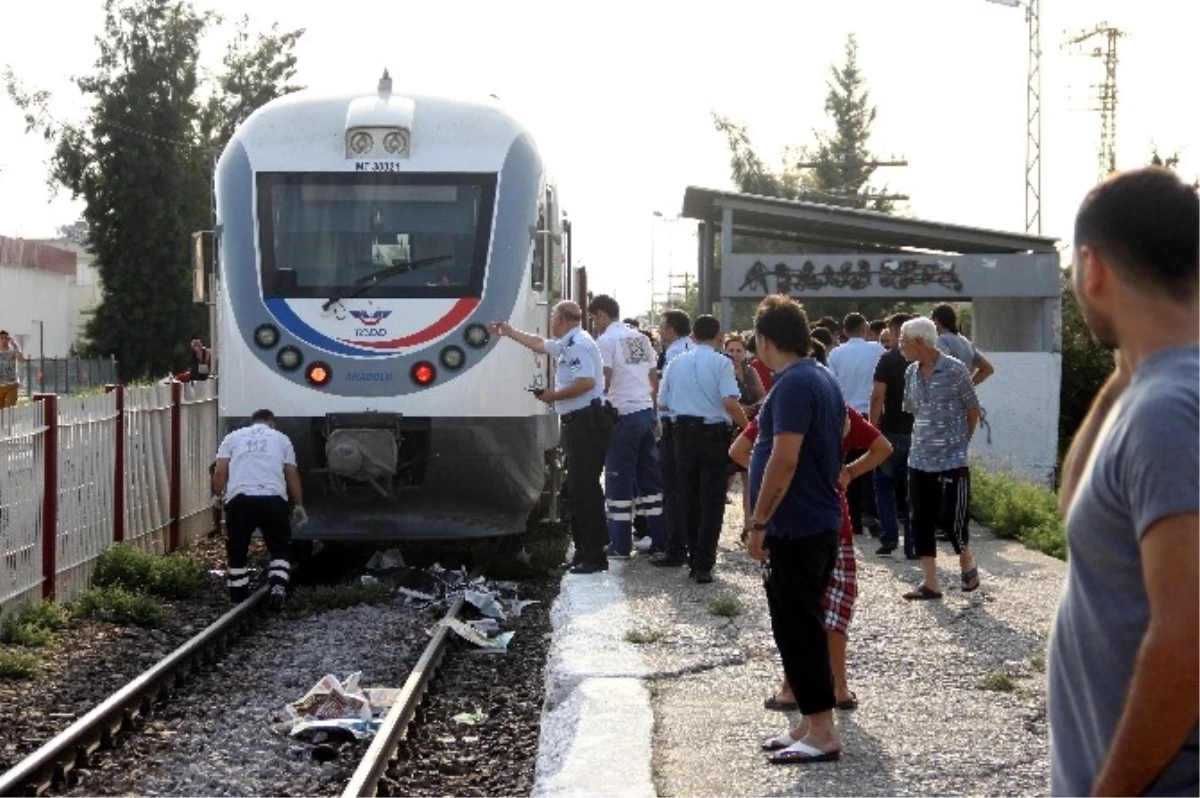 Saatini Sorduğu Trenin Önüne Atlayarak Yaşamına Son Verdi