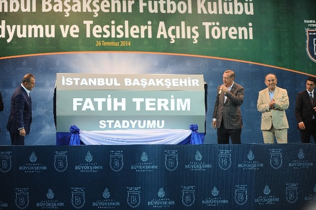 Yeni Başakşehir Stadı Açıldı