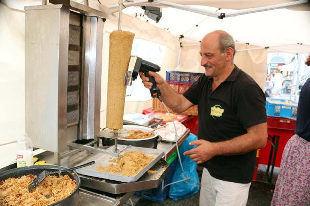 Almanya\'da Vegan Dönerin Kralı Bir Türk