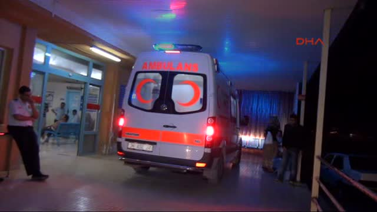 Suriye\'de Bomba Yüklü Araç Patladı: 11 Ölü, 30 Yaralı (2)