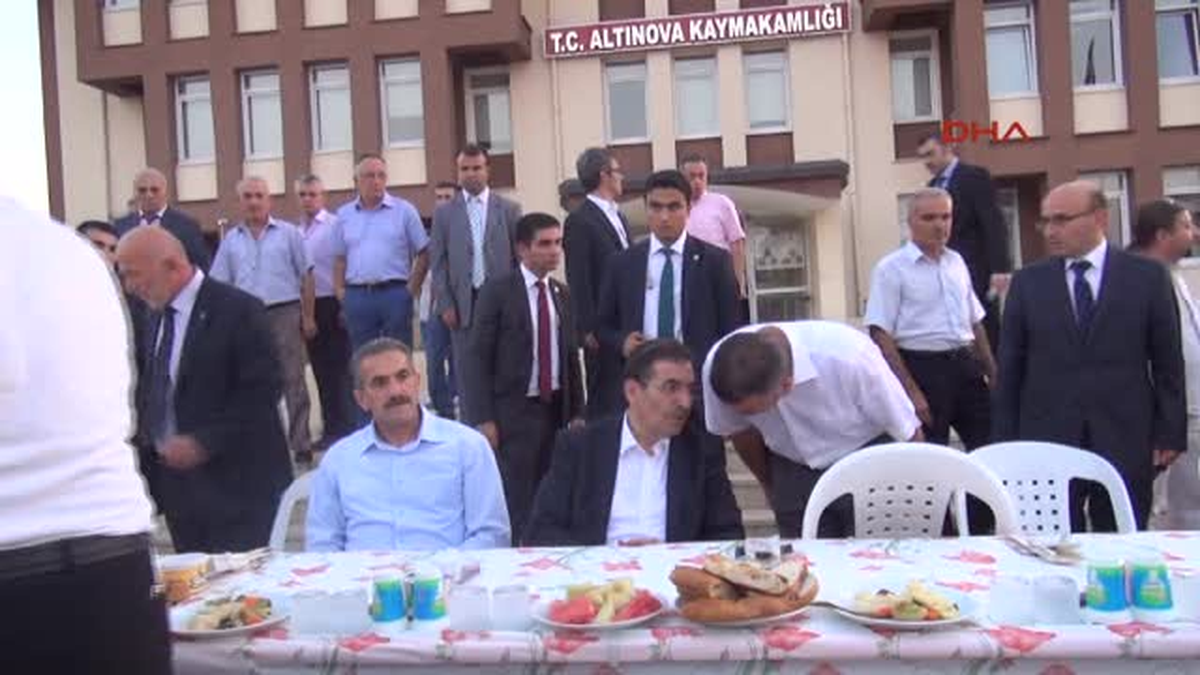 Bakan Güllüce İftar Programına Katıldı