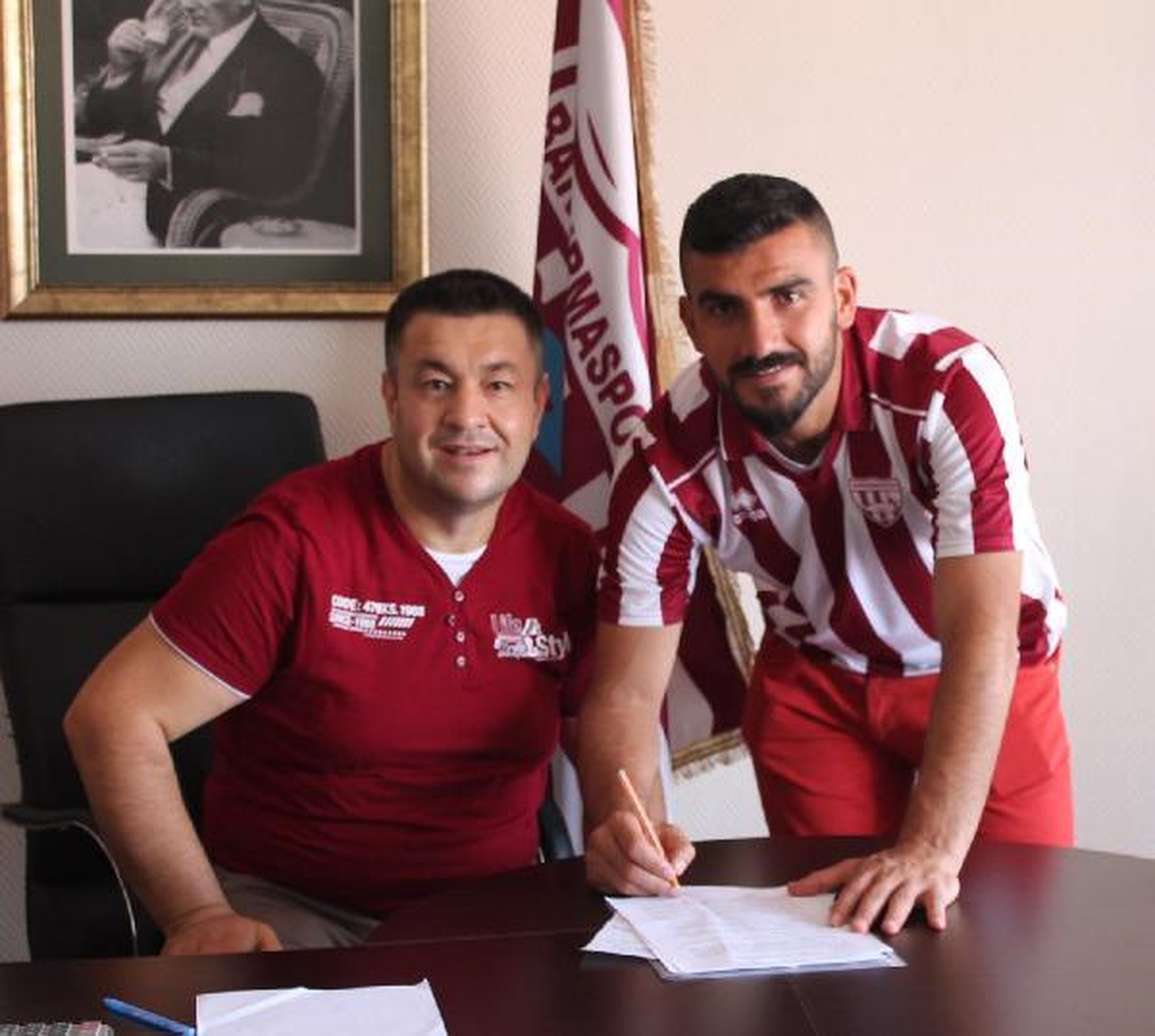 Bandırmaspor Kaleci Ethem\'le İmzaladı