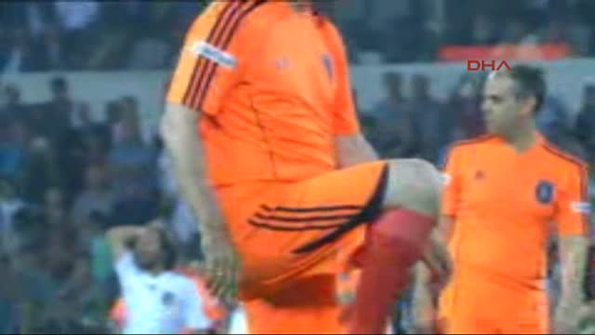 Başbakan Recep Tayyip Erdoğan, Başakşehir Fatih Terim Stadyumu\'nun Açılışında Yapılan Gösteri...