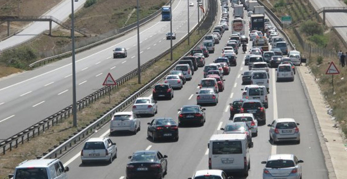 Bayram Trafiğinde 3 Günlük Kaza Bilançosu: 41 Ölü, 266 Yaralı