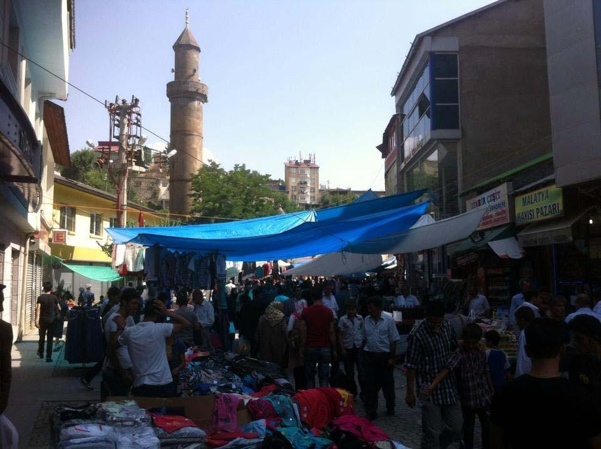 Bitlis\'te Vatandaşları Bayram Telaşı Sardı