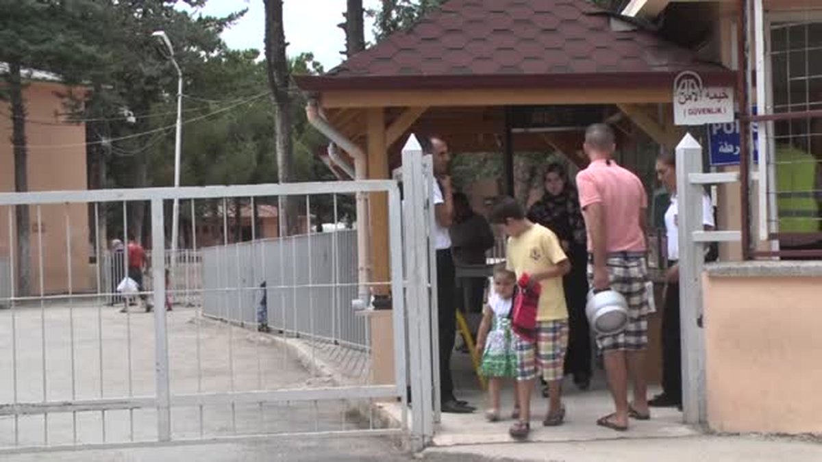 Çadır kentlerde buruk bayram arifesi -