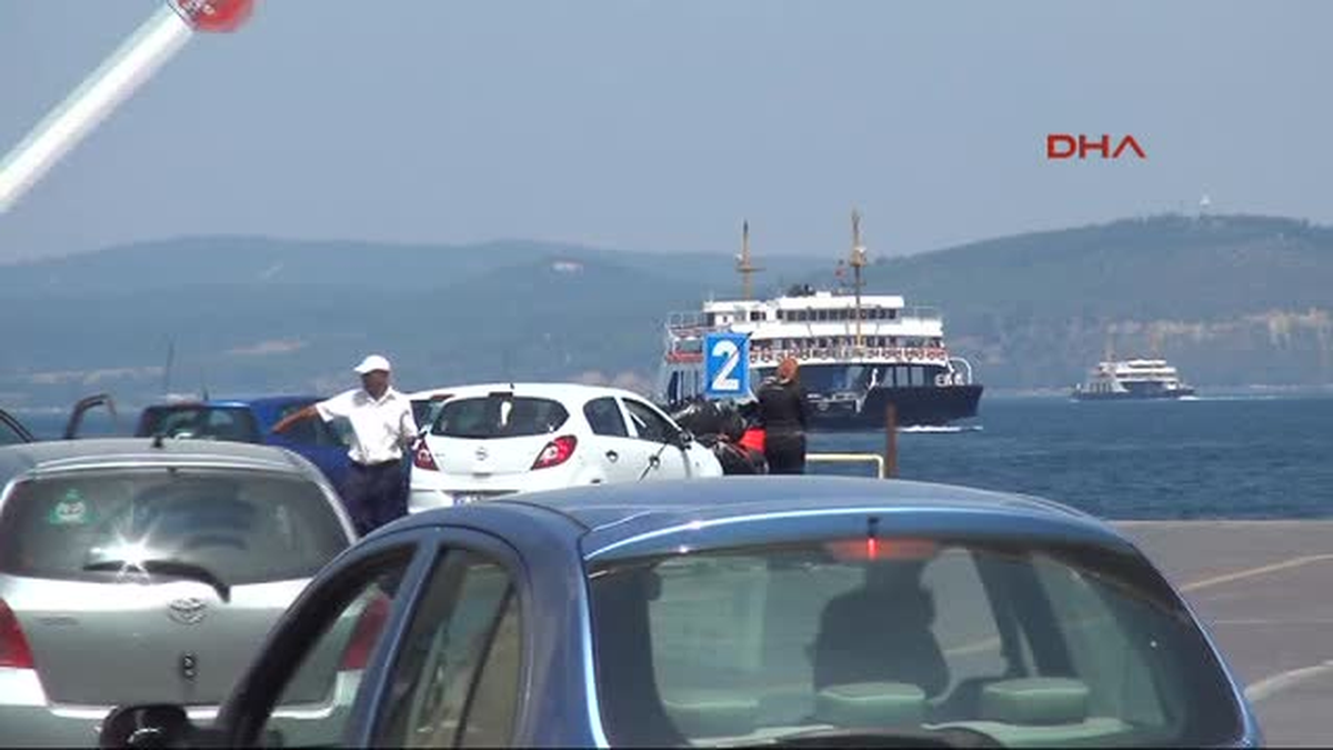 Çanakkale\'de Bayram Trafiği Bugün de Sürüyor