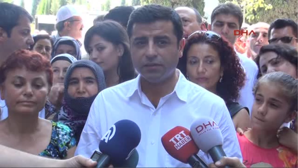 Cumhurbaşkanı Adayı Selahattin Demirtaş Soma\'yı Ziyaret Etti