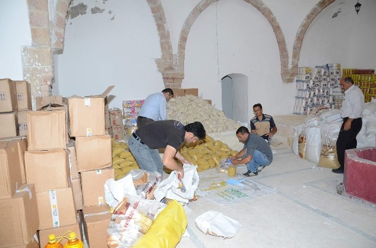 Darende\'de Fakirlere Yardım