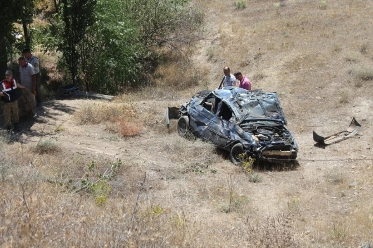 Düzeltme) Elazığ\'da Trafik Kazası: 1 Ölü, 3 Yaralı