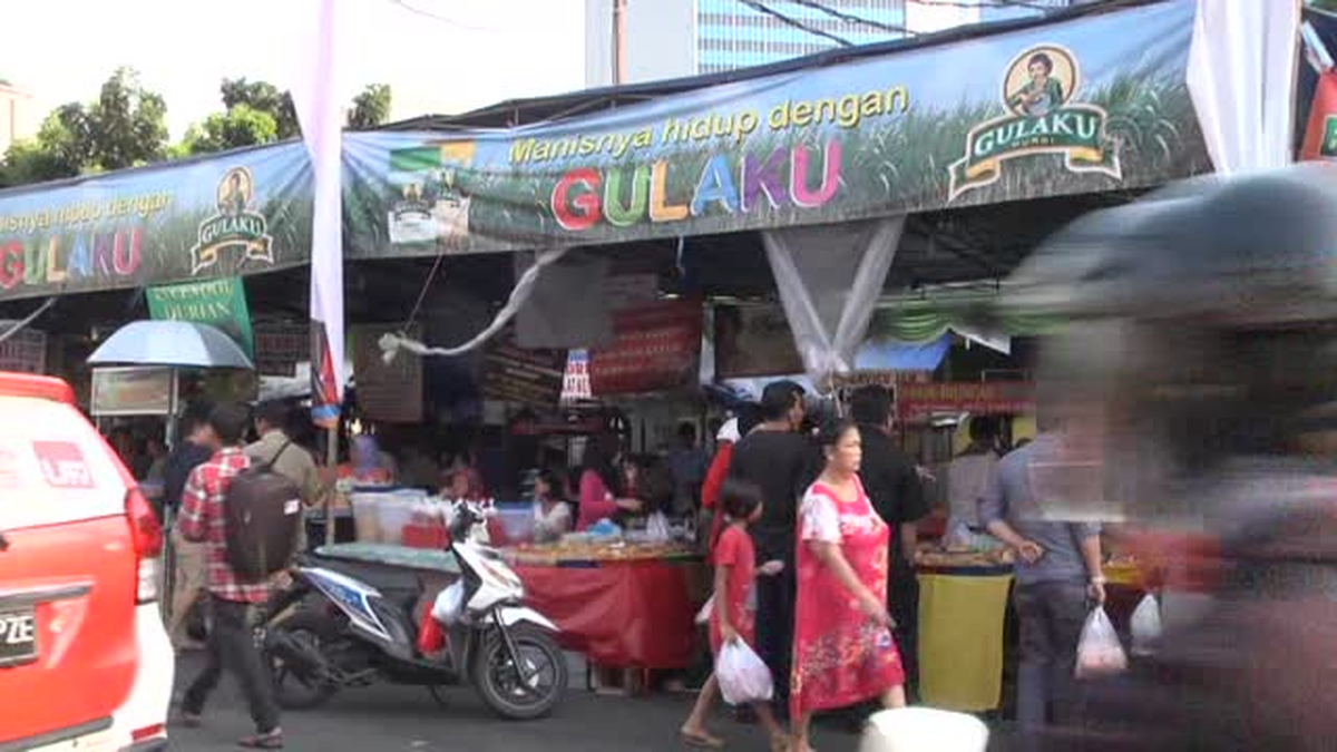 Endonezyalıların en gözde iftar mekanları "yemek pazarları" -
