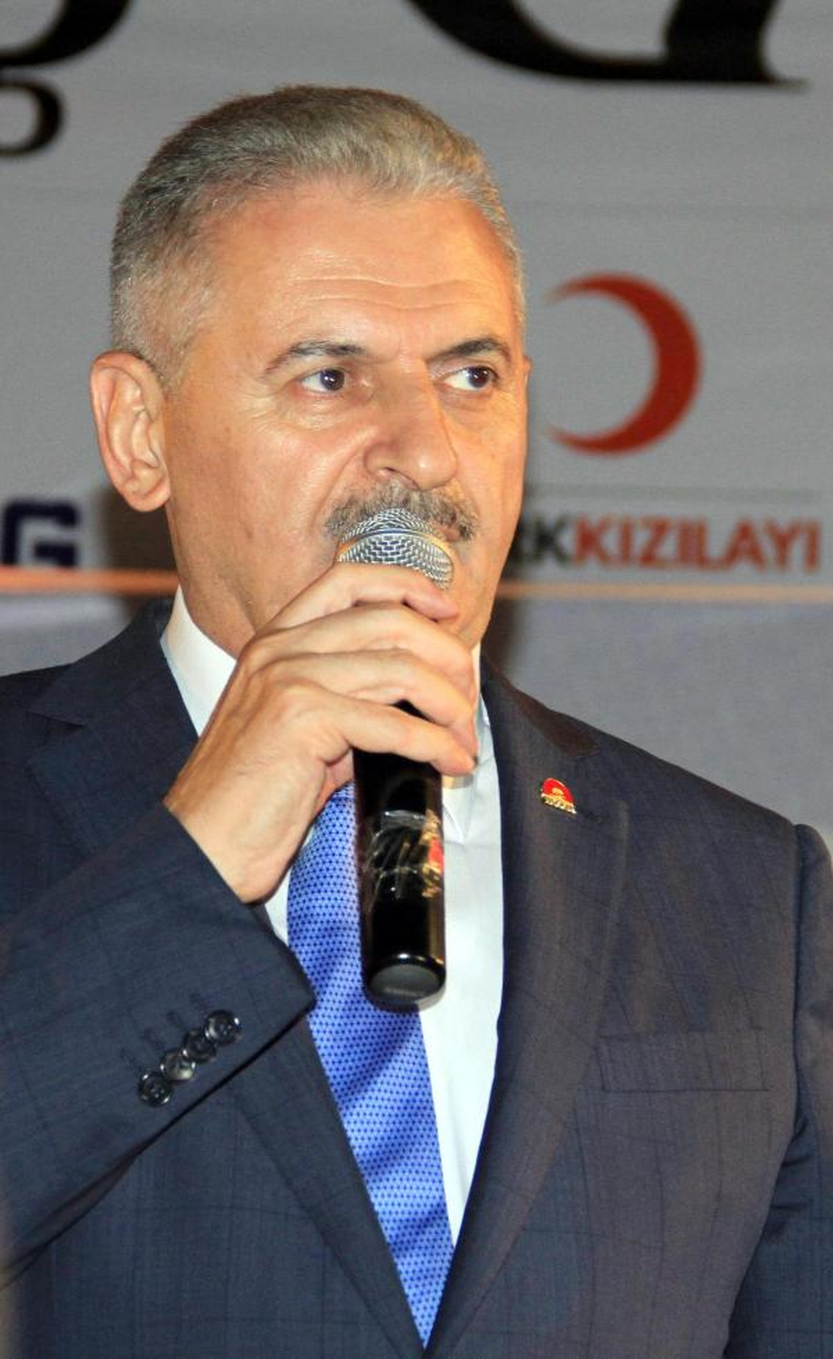 Eski Bakan Yıldırım\'a Memleketinde Coşkulu Karşılama