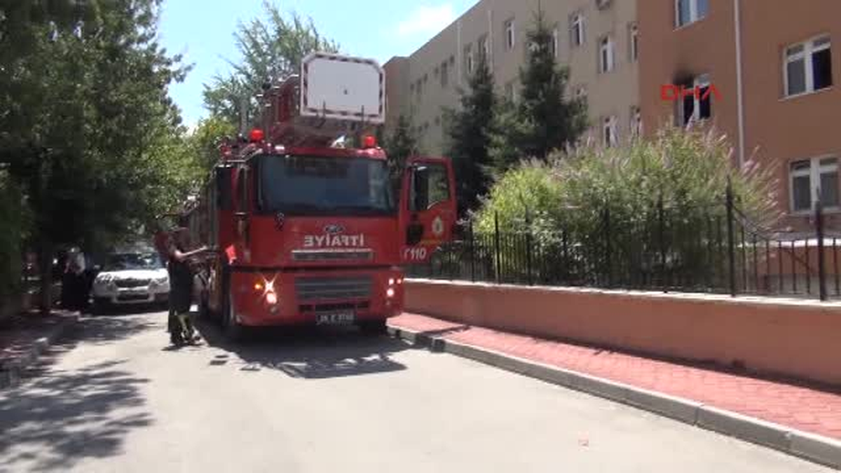 Eskişehir Milli Eğitim Binasında Yangın