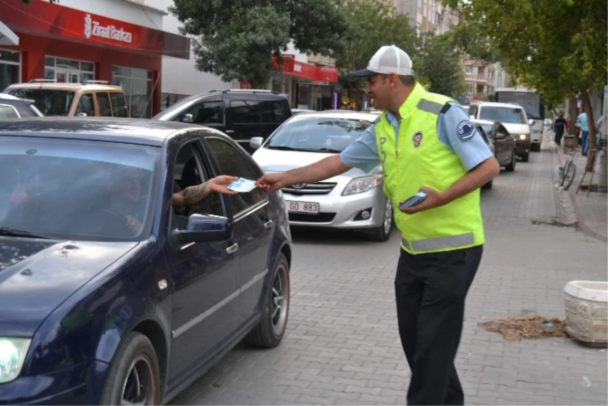 Kulu Polisinden Trafik Kurallarına Uyalım Broşürü