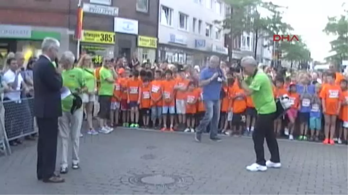 Lehrte'de Halk Koşusu Yapıldı