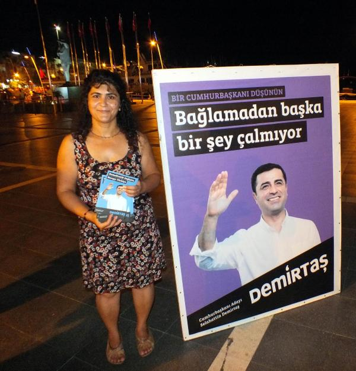 Marmaris\'te Demirtaş\'a Destek Standı