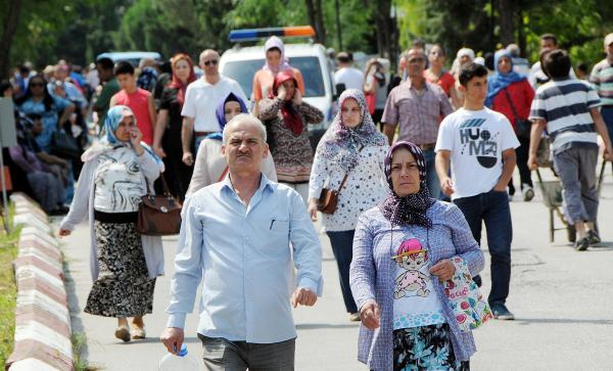 Mezarlıklara Ziyaretçi Akını