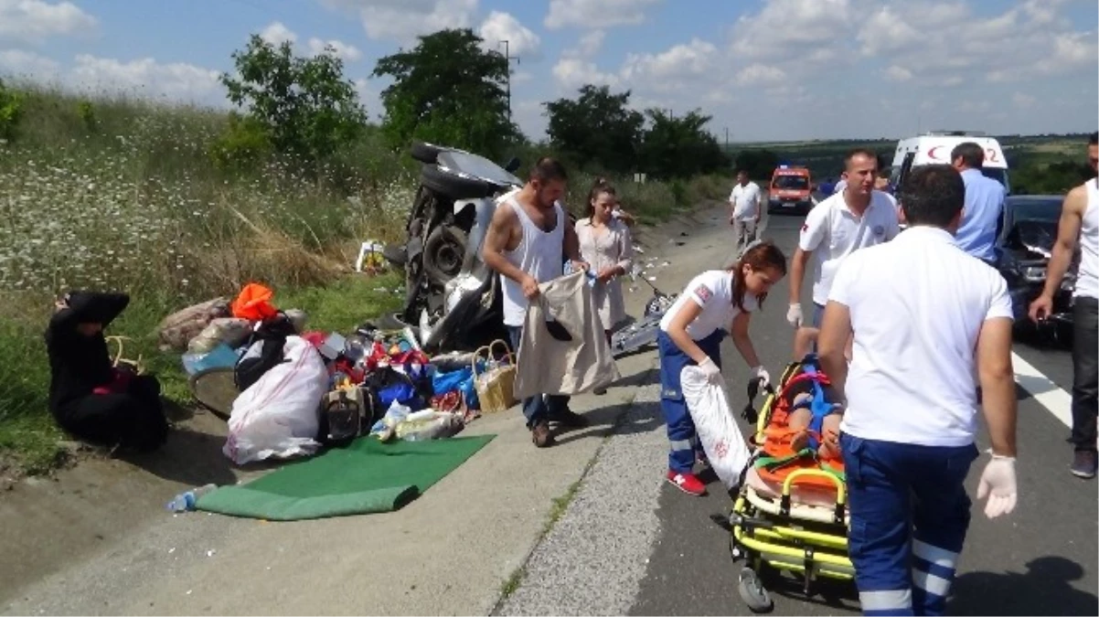 Tekirdağ\'da Trafik Kazası: 4 Yaralı