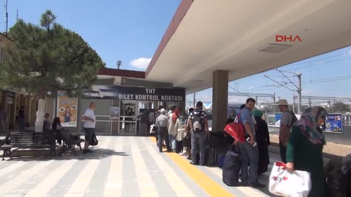 Yht Seferleri Sevindirdi