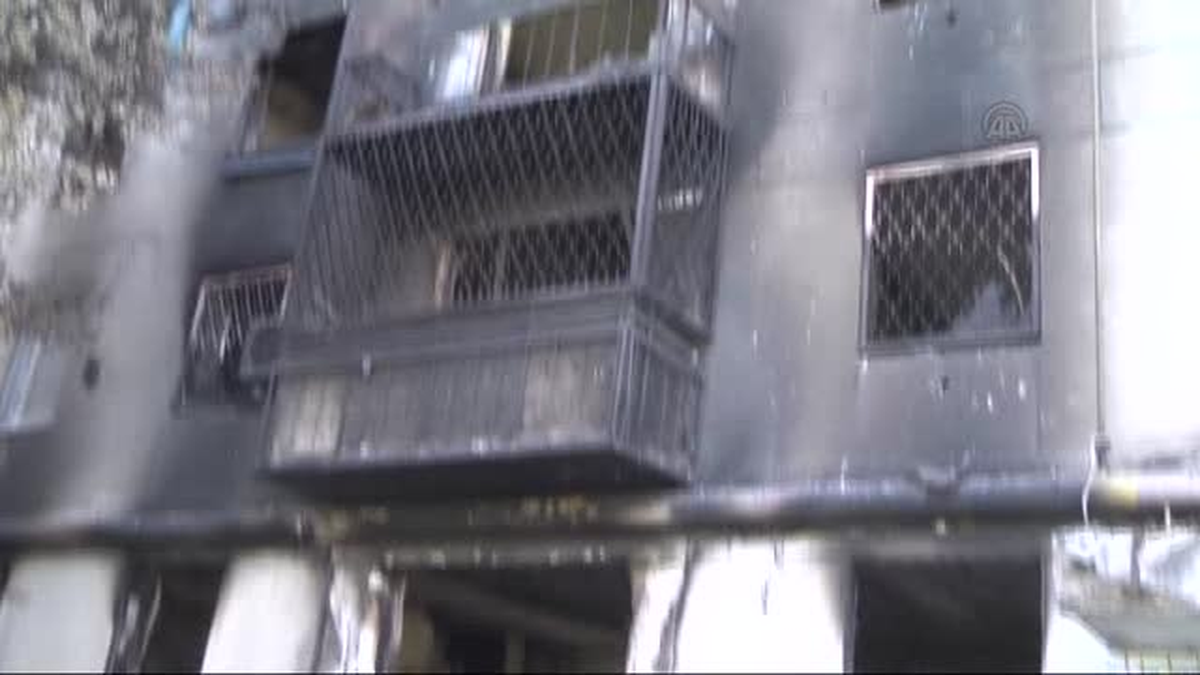 AA ekibi, yoğun çatışmaların ardından ordu birliklerinin kontrolüne geçen kentlere girdi -