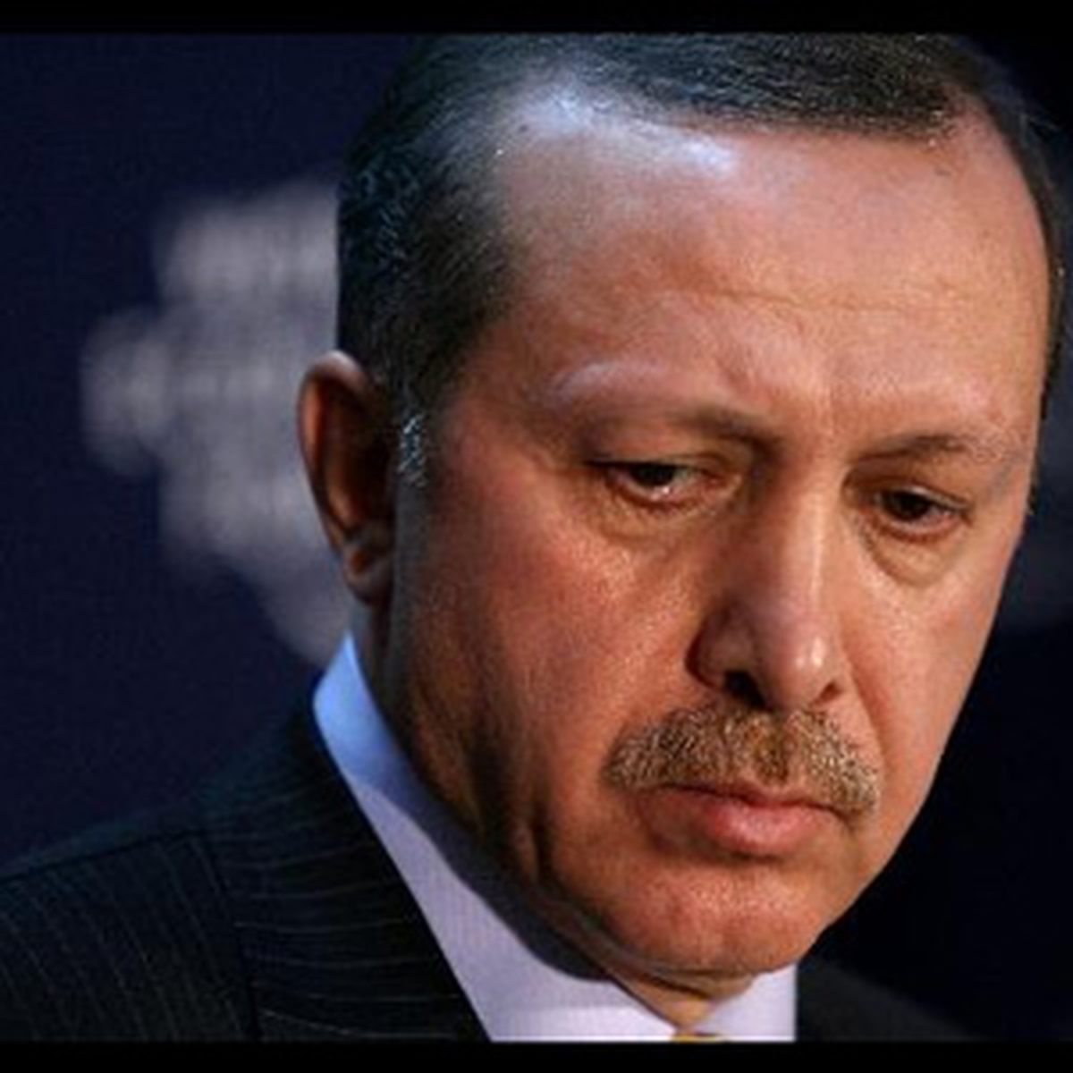 Abdullah Gül kardeşimi tenzih ederim Çankaya\'ya vitrin süsü seçmiyoruz