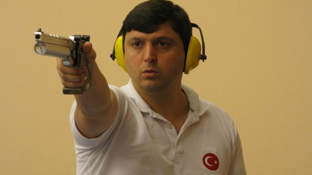 Dünya Şampiyonu Atıcı Yurda Döndü