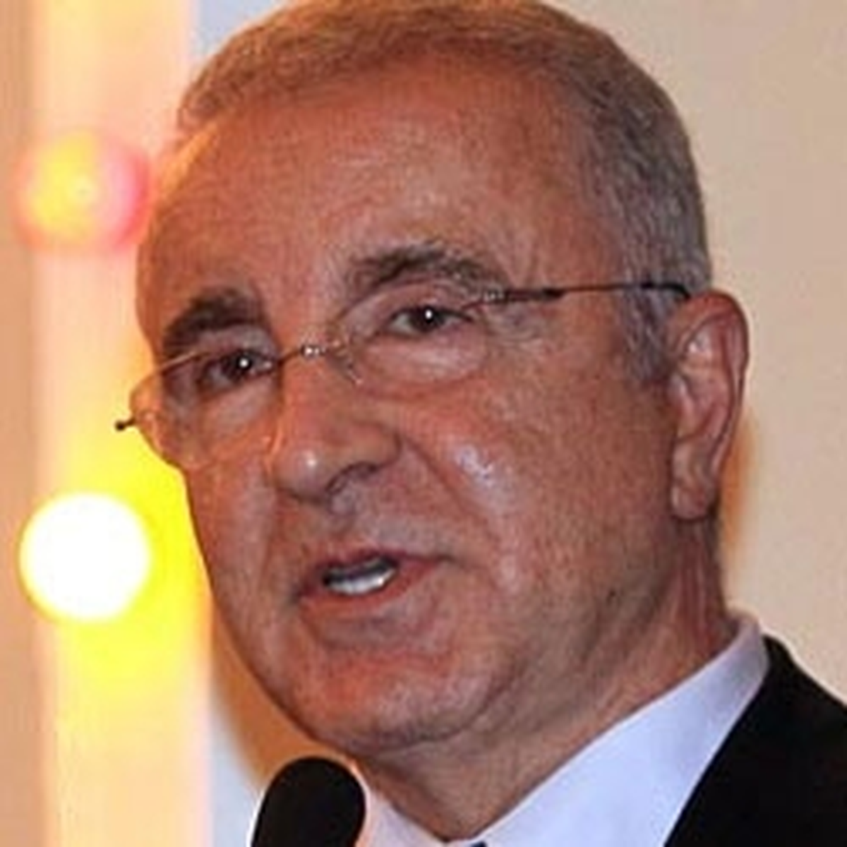 Ünal Aysal\'dan Galatasaray Camiasına Sponsor Müjdesi