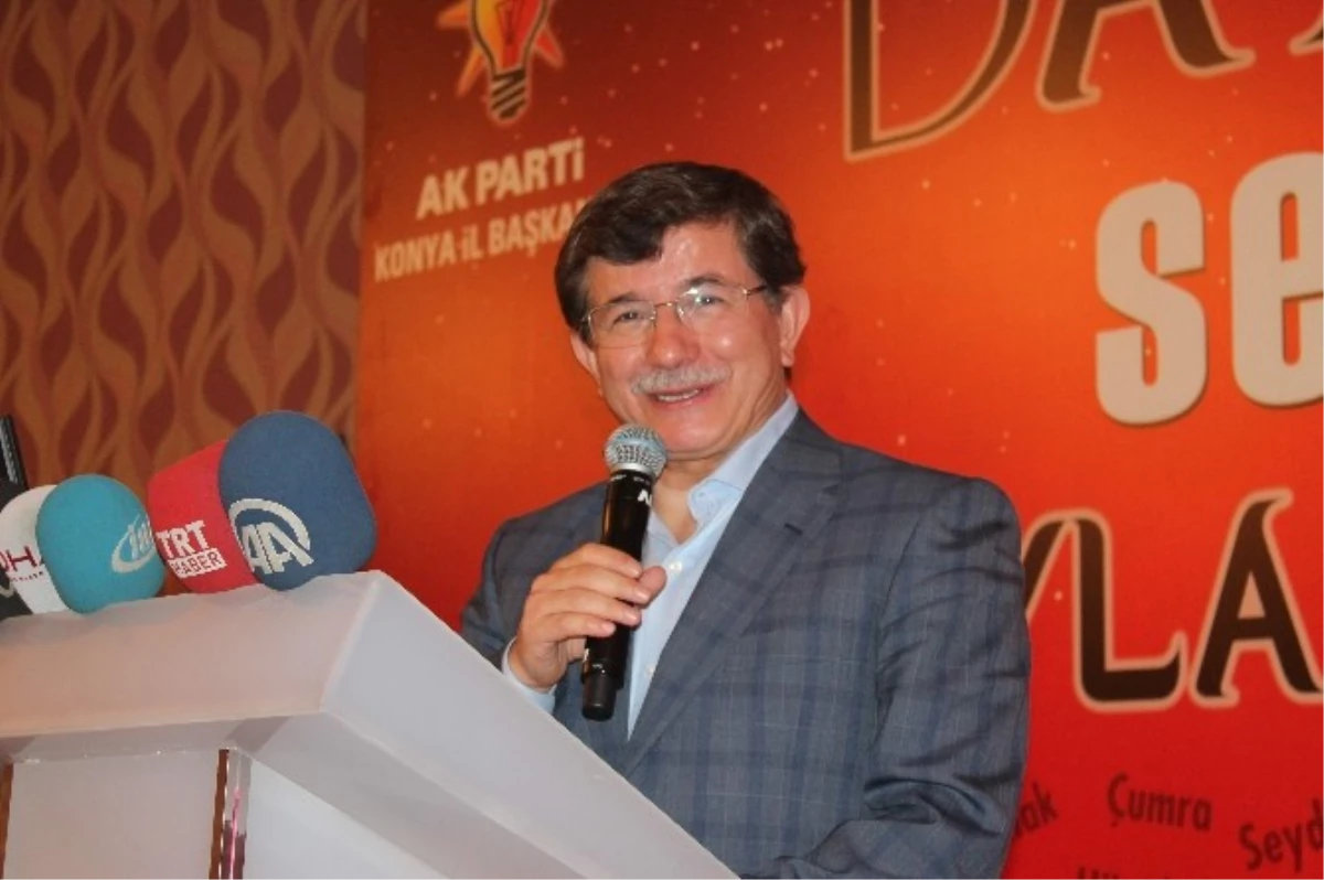 Bakan Davutoğlu Partisinin Bayramlaşmasına Katıldı