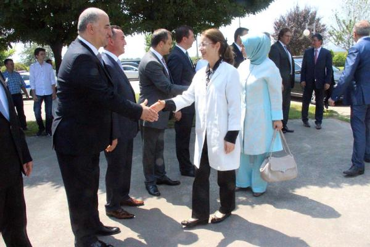 Bakan İslam\'dan, Karasu Limanı ve Demiryolu Müjdesi