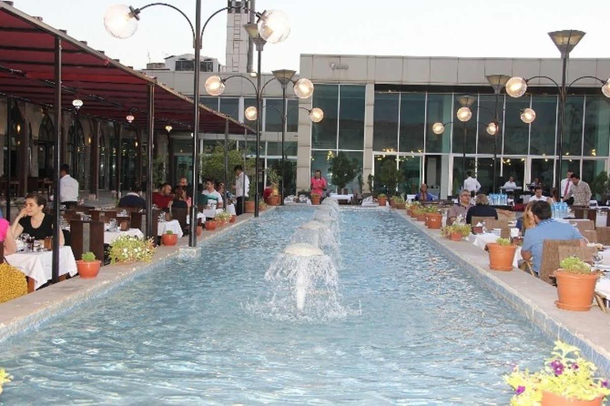 Bayramda Sahan Restoran\'tan Kesintisiz Hizmet