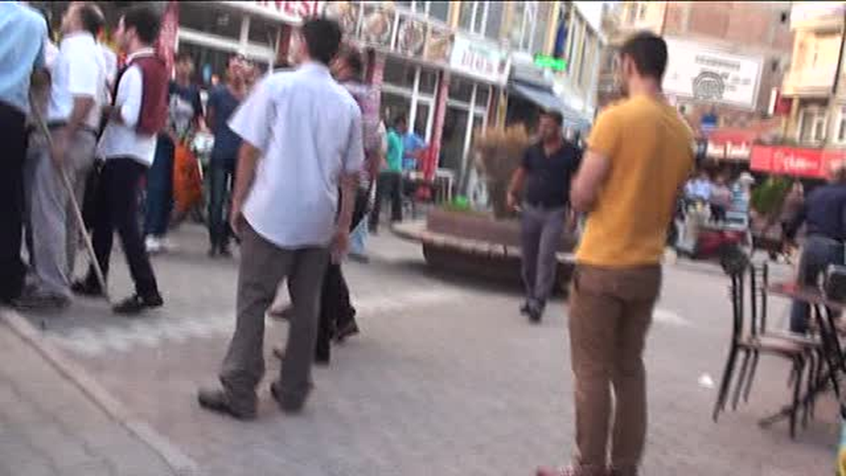 Bıçaklı sopalı kavga: 5 yaralı -