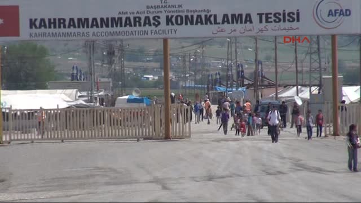 Kahramanmaraş\'taki Çadır Kentte Buruk Bayram