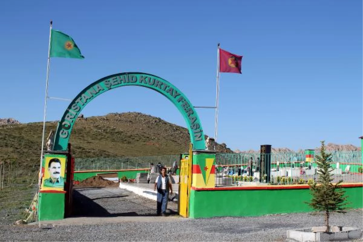 Kato Dağı\'ndaki PKK Mezarlığına Bayram Ziyareti