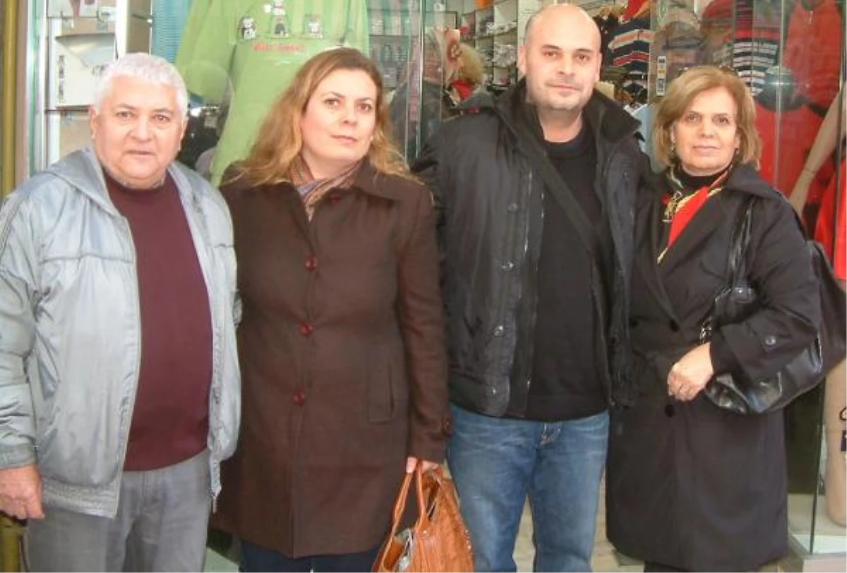 İngilizce Okutman Karacan\'ın Cenazesi Toprağa Verildi