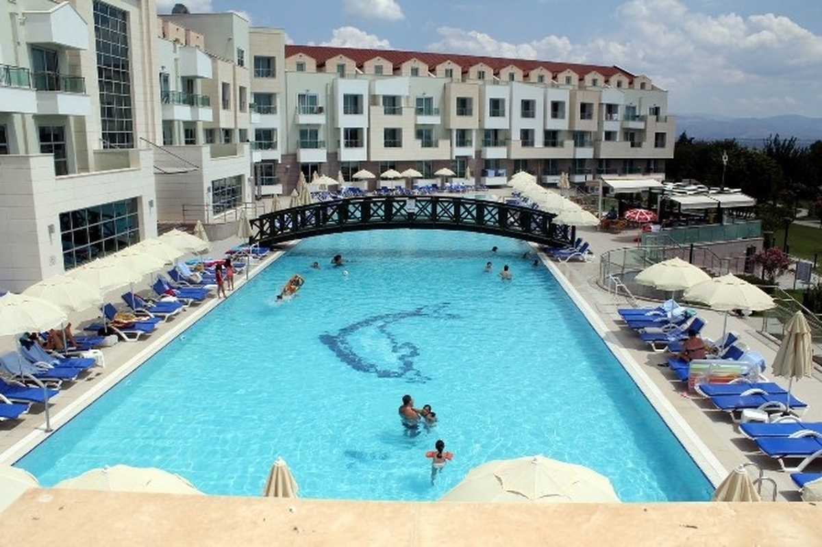 Bayramda Tatil Bölgeleri Doldu