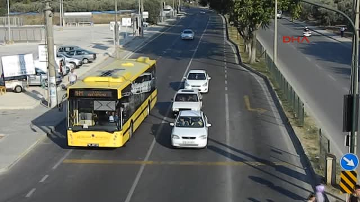 Parklarda Yatan Suriyeliler Mudanya\'dan Gönderildi
