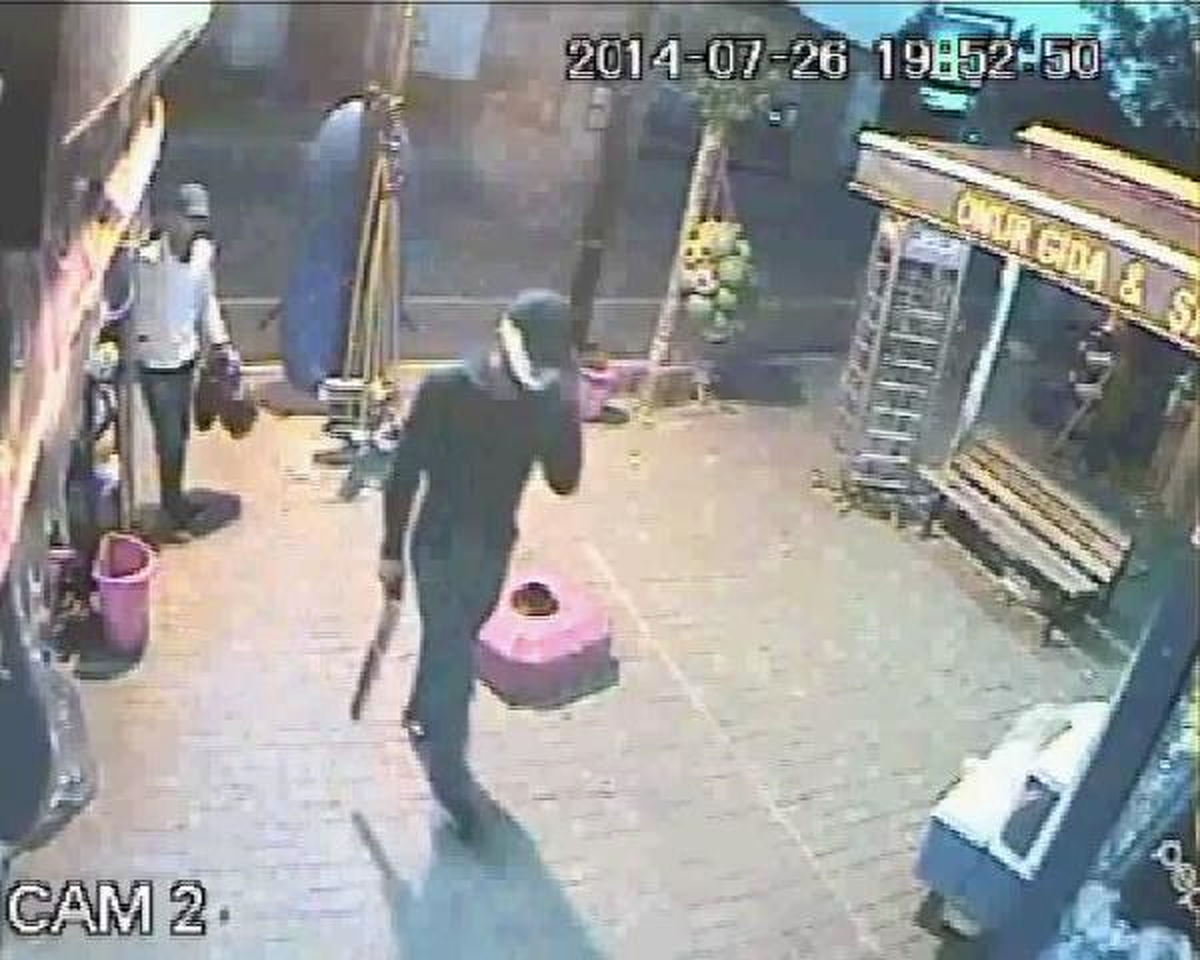 Pompalı Tüfekli Soygun Dehşeti Güvenlik Kamerasında