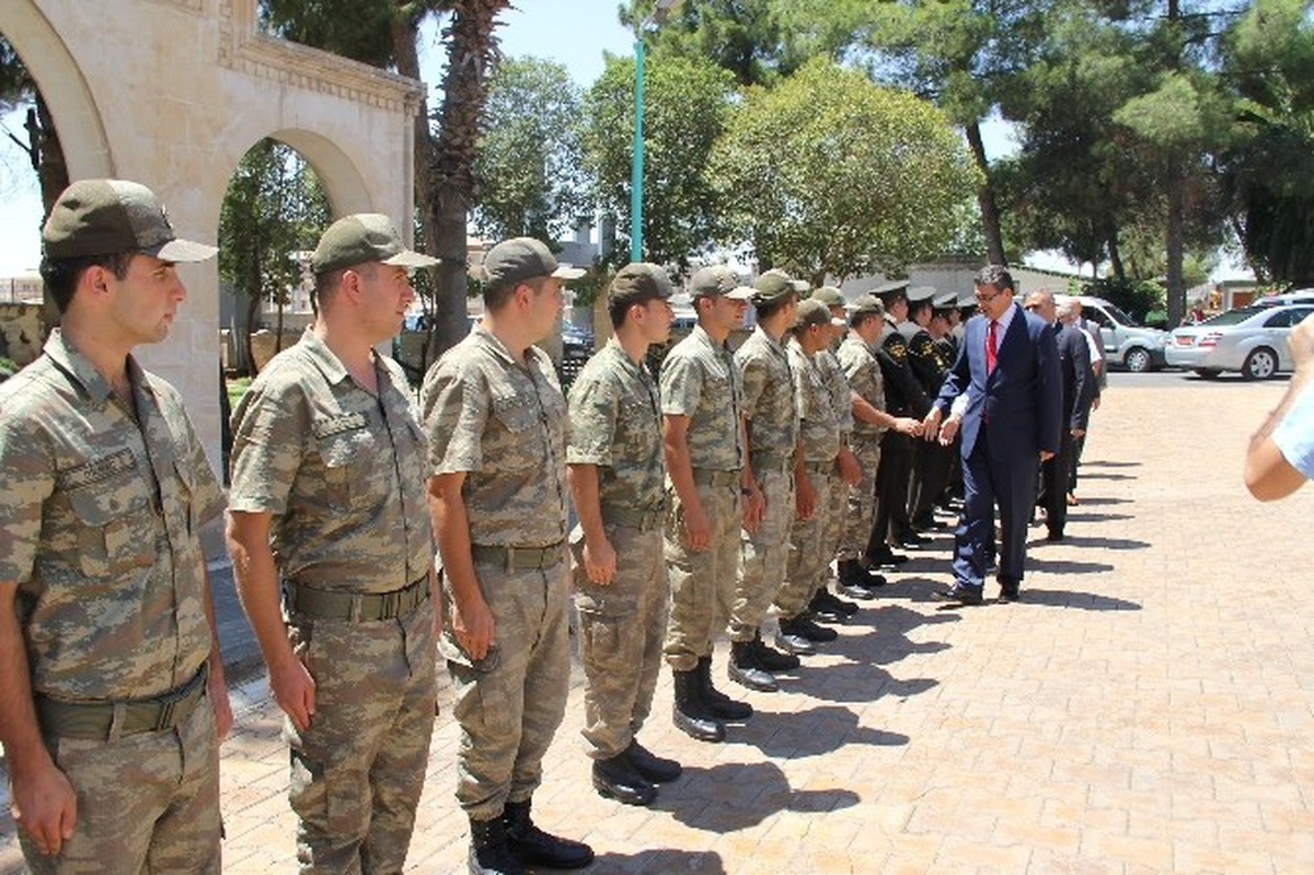 Protokol, Şanlıurfa\'da Kimsesiz Çocuklara Harçlık Dağıttı