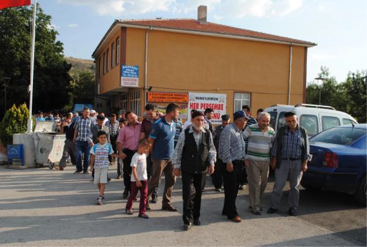 Ramazan\'ı Uğurlama Geleneğini Yaşatıyorlar