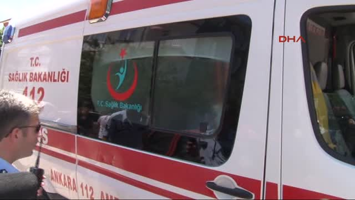 Resmi Polis Aracı Kaza Yaptı; 3 Yaralı