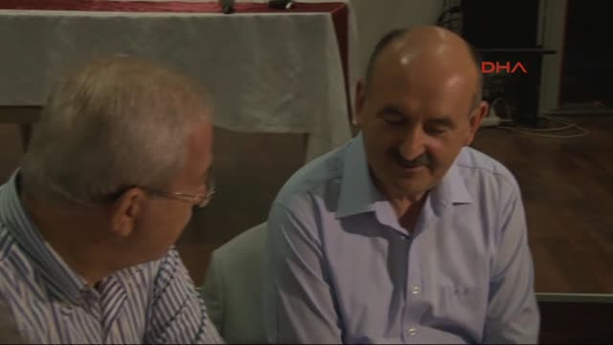 Bakan Müezzinoğlu\'dan "Damacana" ve "İthal Hekim" Açıklaması