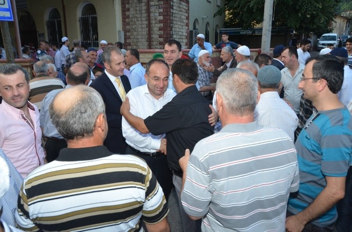 Kartepe Belediye Başkanı Üzülmez\'den Bayram Ziyareti